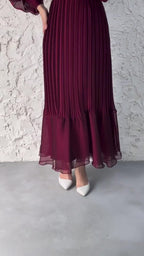 Elegant Mature Women's Spring New Cross-Border Long Pleated Dress