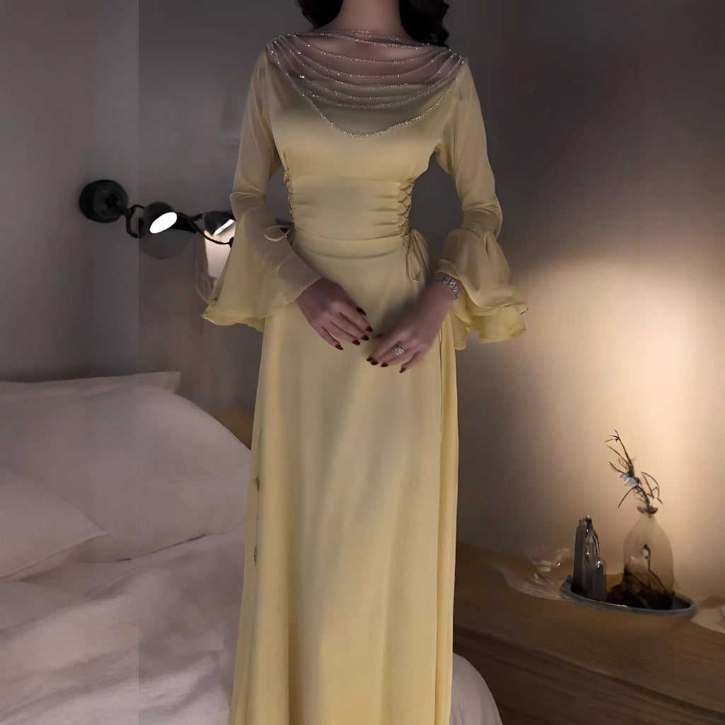 2025 Spring and Summer Sexy Bead Chain Lace-up Dress