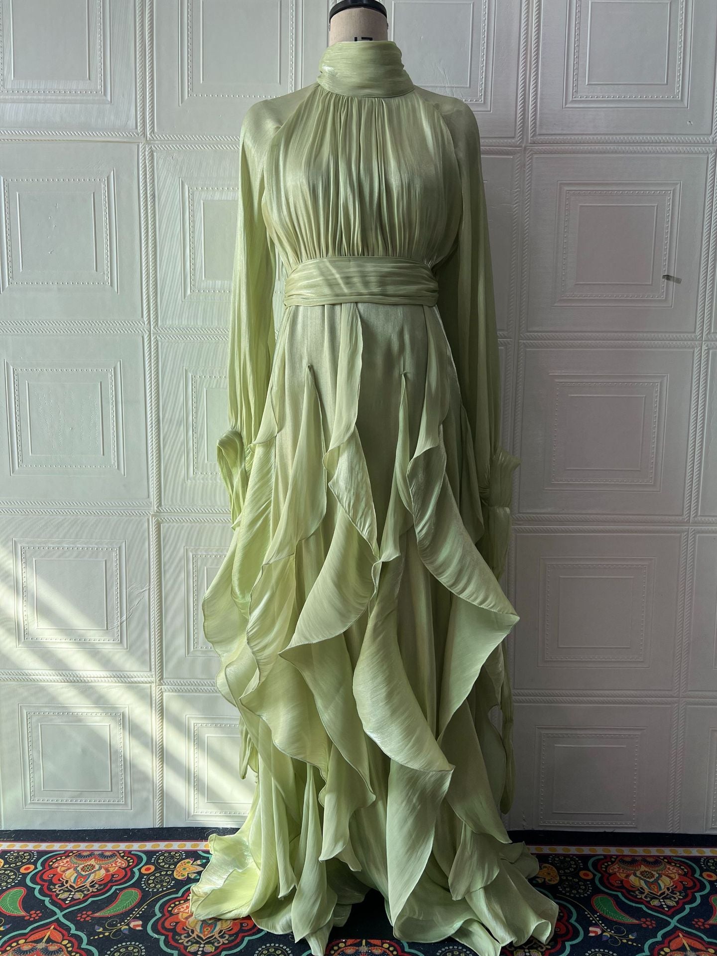 Women's Elegant Fashion Ruffled Slim Dress