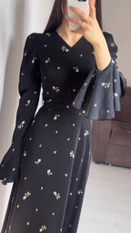 Spring New Ruffle Sleeve Waist-Cinching Floral Gentle Style Long Dress