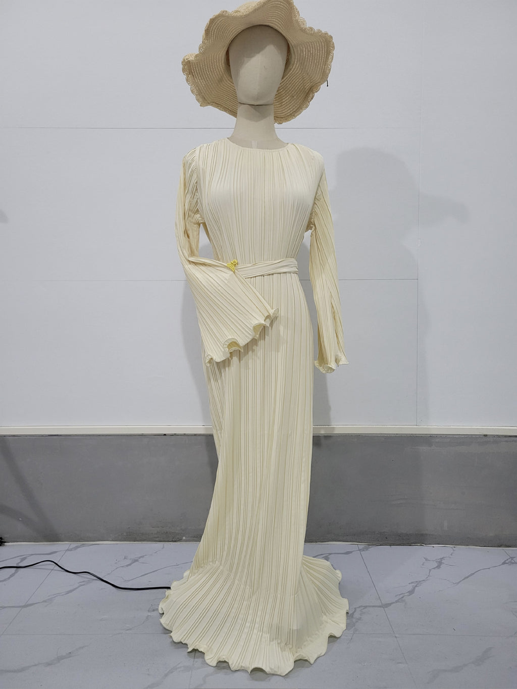 Women's Autumn New Long Dress Elegant Pleated Flared Sleeve Mid-Length Dress