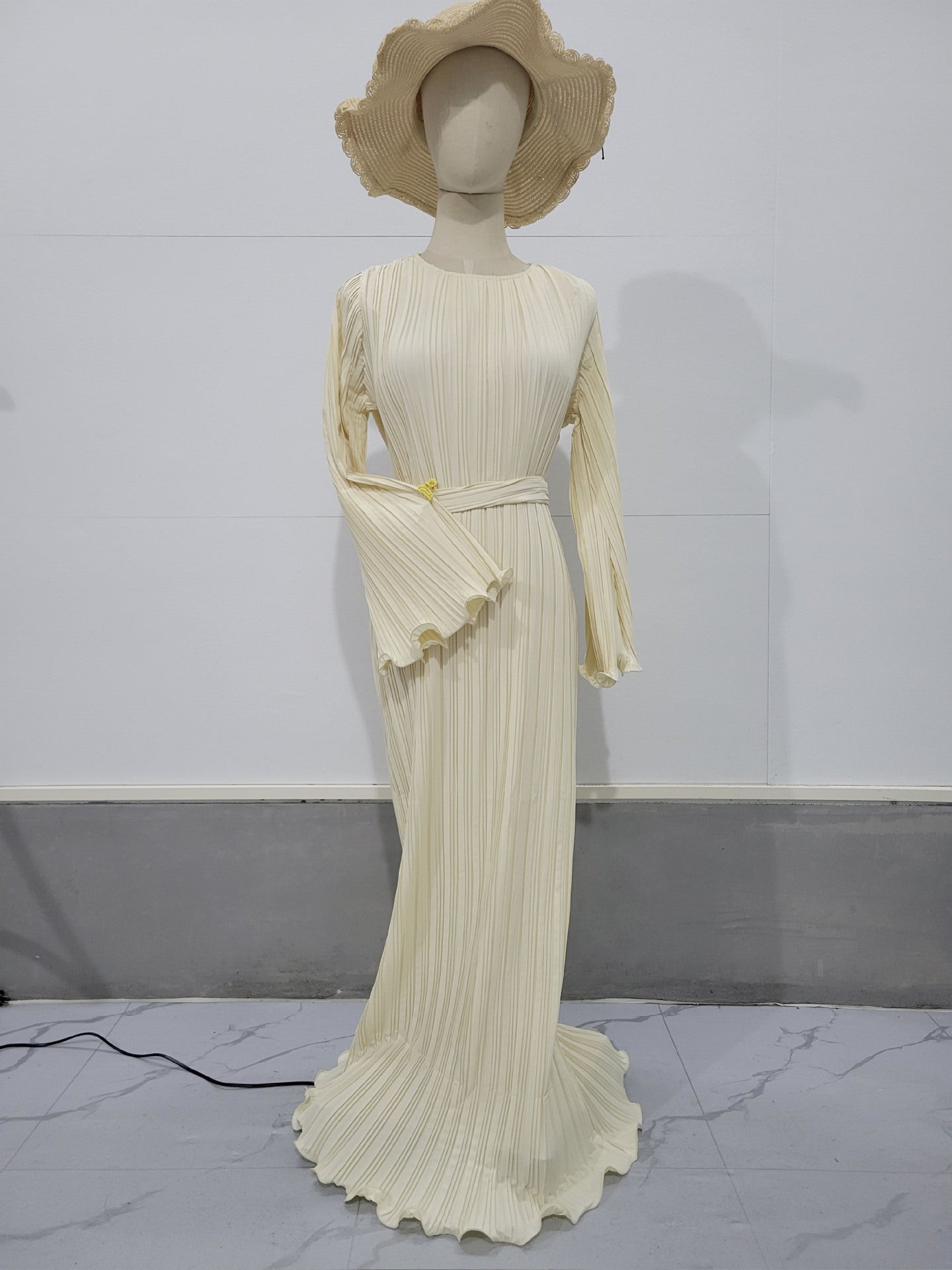 Women's Autumn New Long Dress Elegant Pleated Flared Sleeve Mid-Length Dress