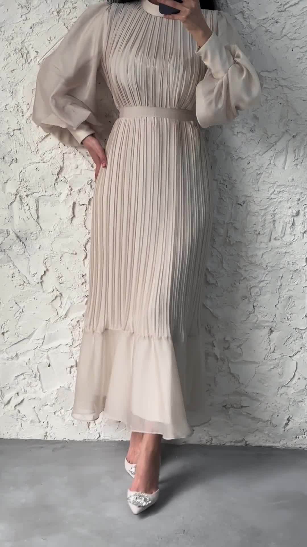 Elegant Mature Women's Spring New Cross-Border Long Pleated Dress