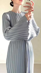 Women's Autumn New Long Dress Elegant Pleated Flared Sleeve Mid-Length Dress