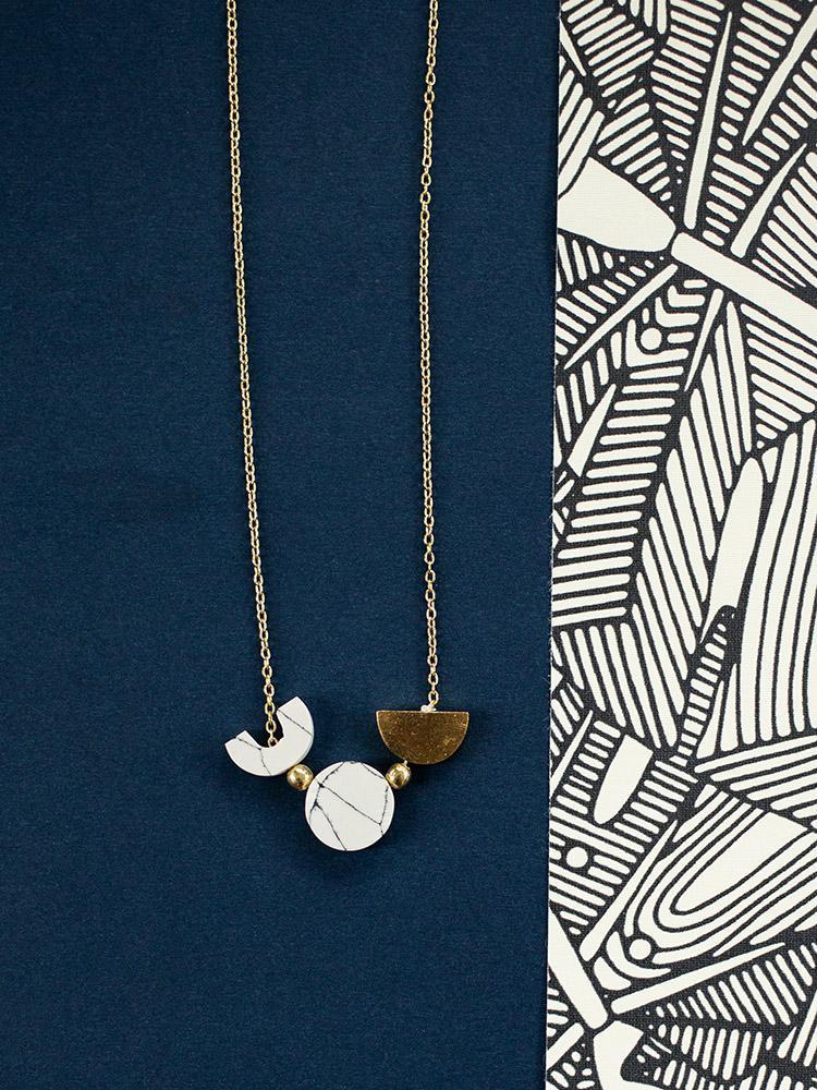 Contemporary Circle Necklace - Marble