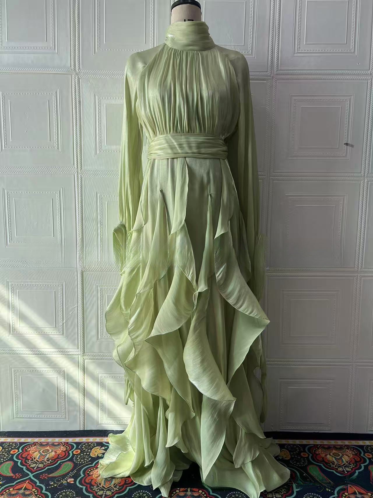 Women's Elegant Fashion Ruffled Slim Dress