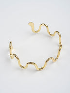 Curvy Cuff - Gold