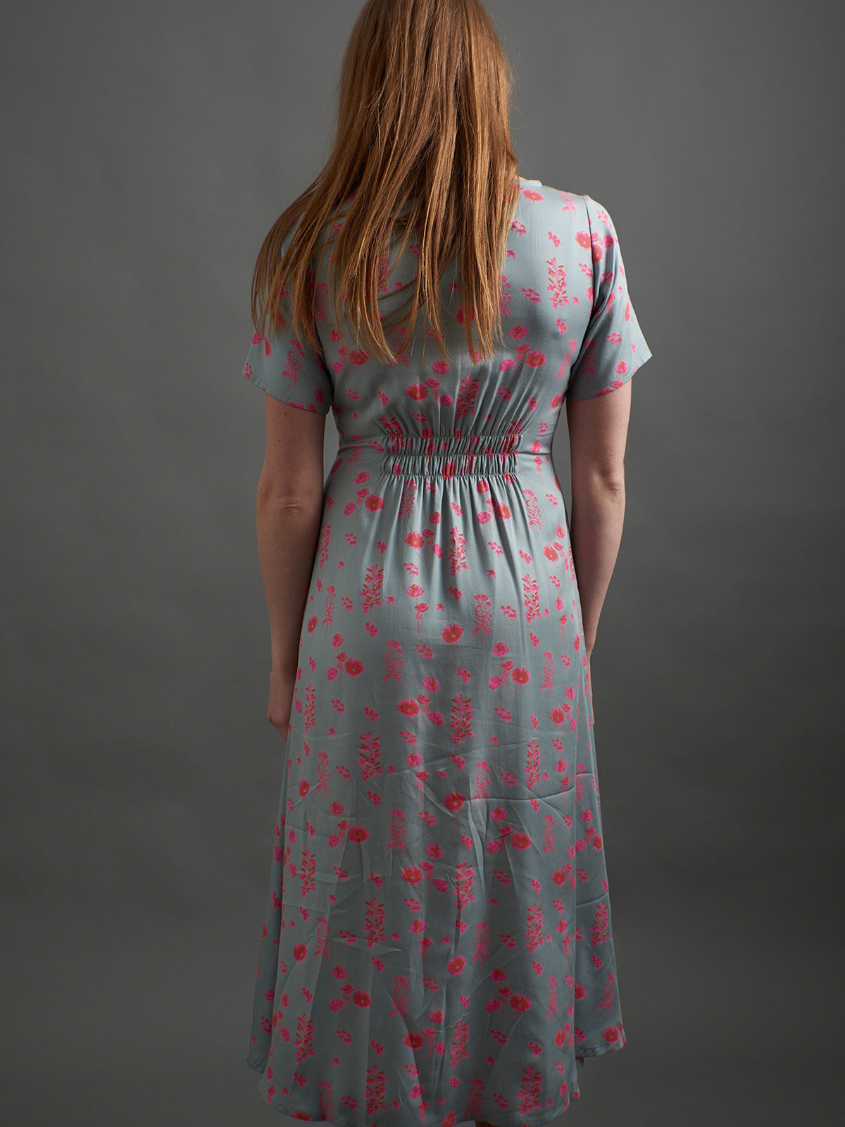 Artsy Traveler Short Sleeve Midi Dress - Botanical Slate