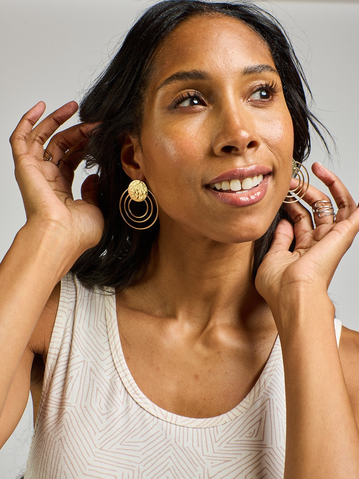 Sol Stud Earrings - Gold