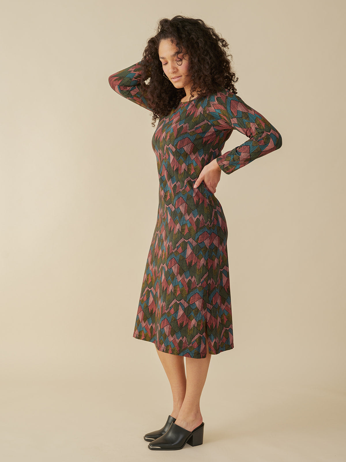 Nova Long Sleeve T-Shirt Midi Dress - Geo Jewels