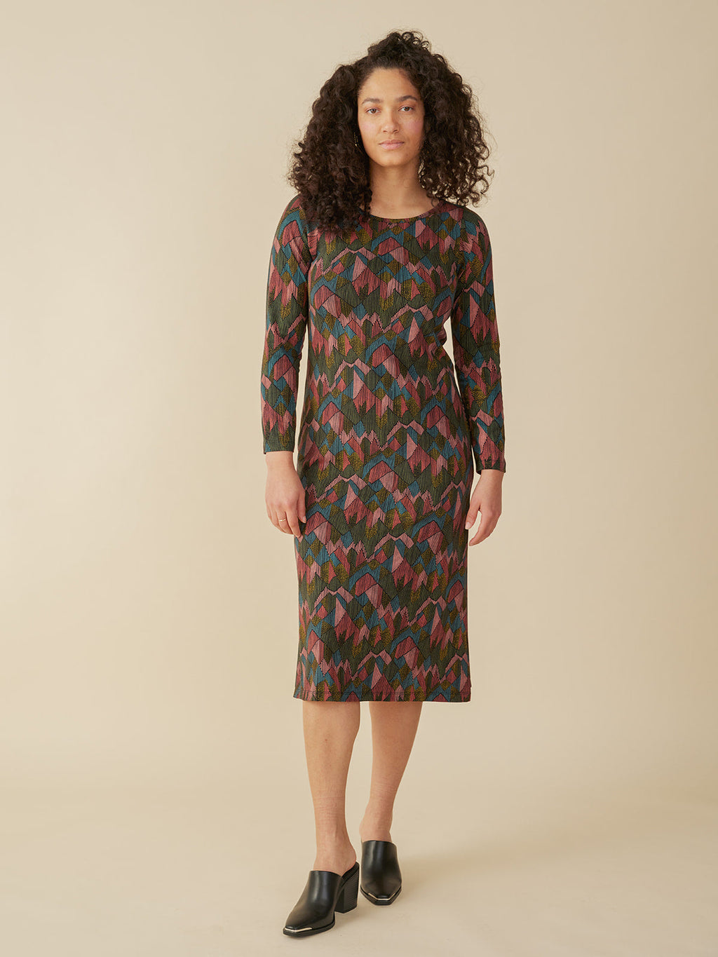 Nova Long Sleeve T-Shirt Midi Dress - Geo Jewels
