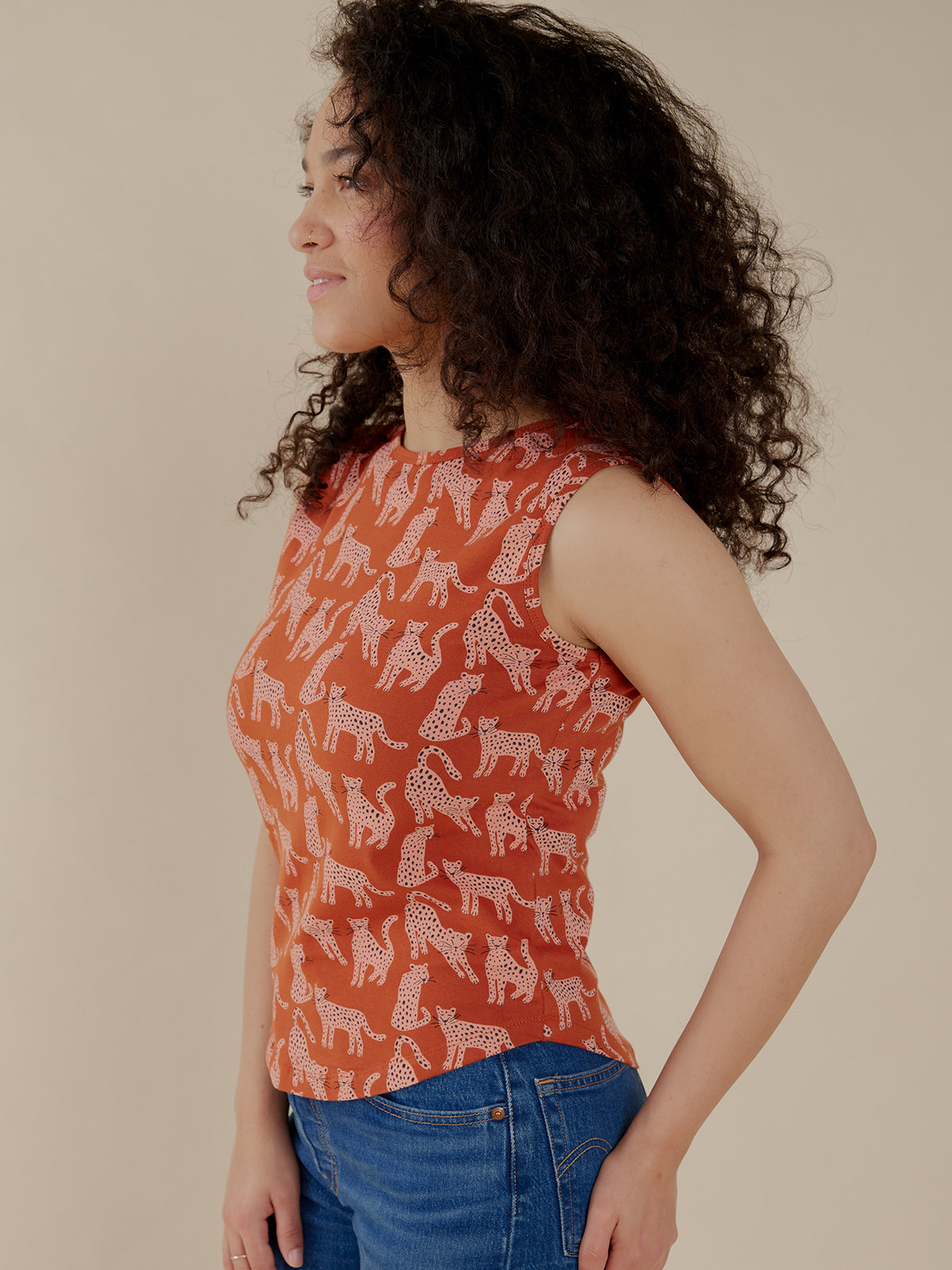 Millie Muscle Tee - Leopard Sienna
