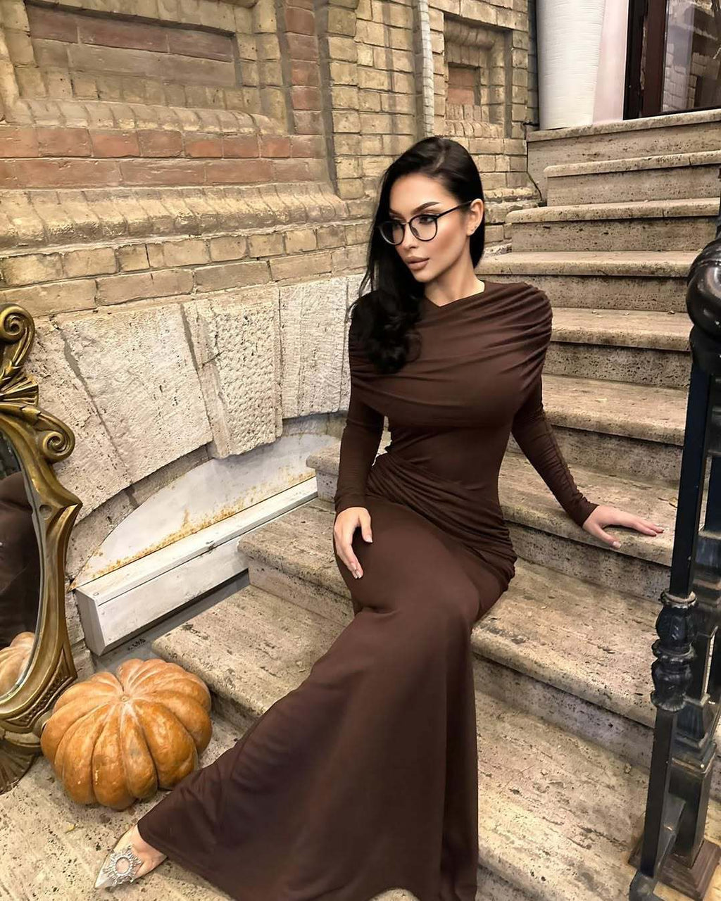 Women's Round Neck Design Pleated Waist Dress