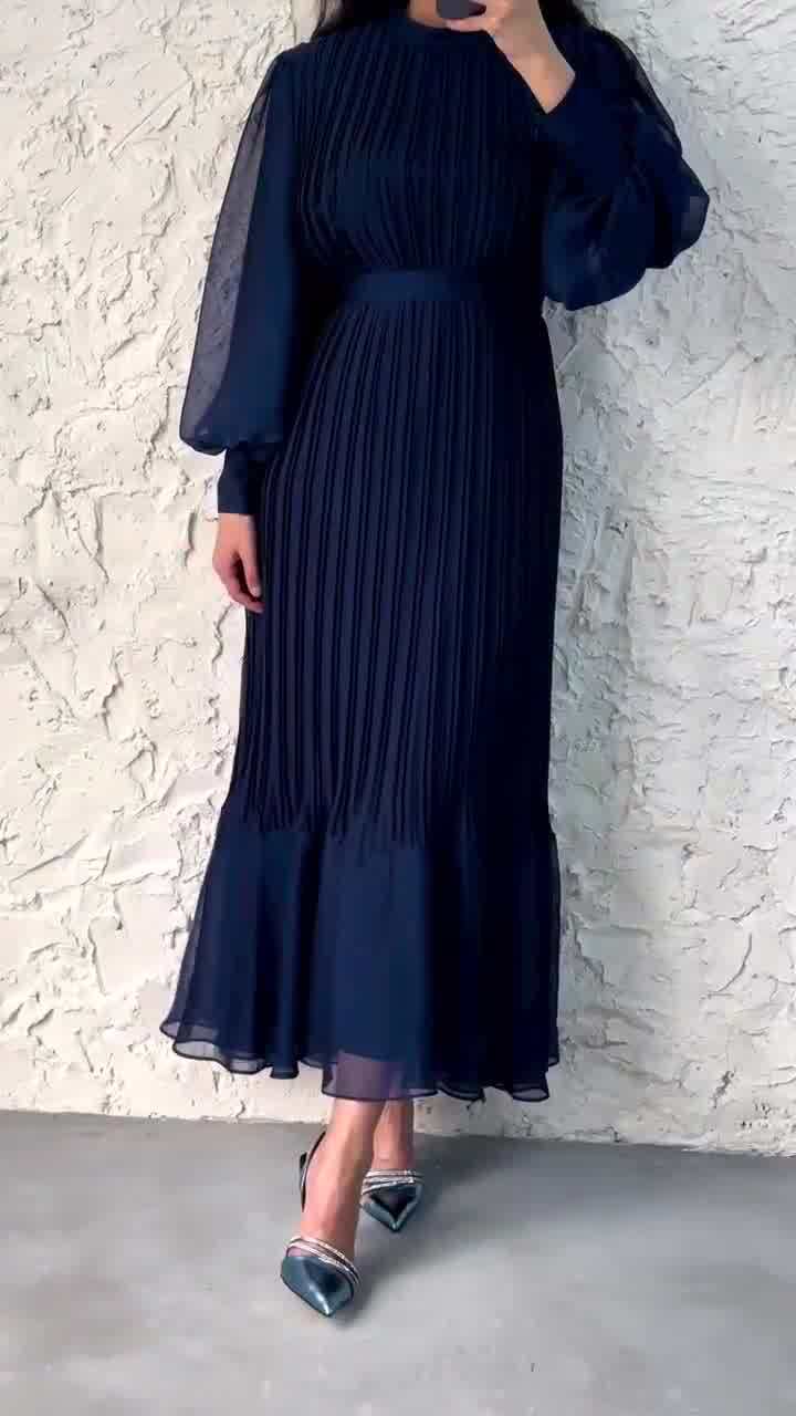 Elegant Mature Women's Spring New Cross-Border Long Pleated Dress
