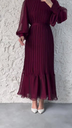 Elegant Mature Women's Spring New Cross-Border Long Pleated Dress