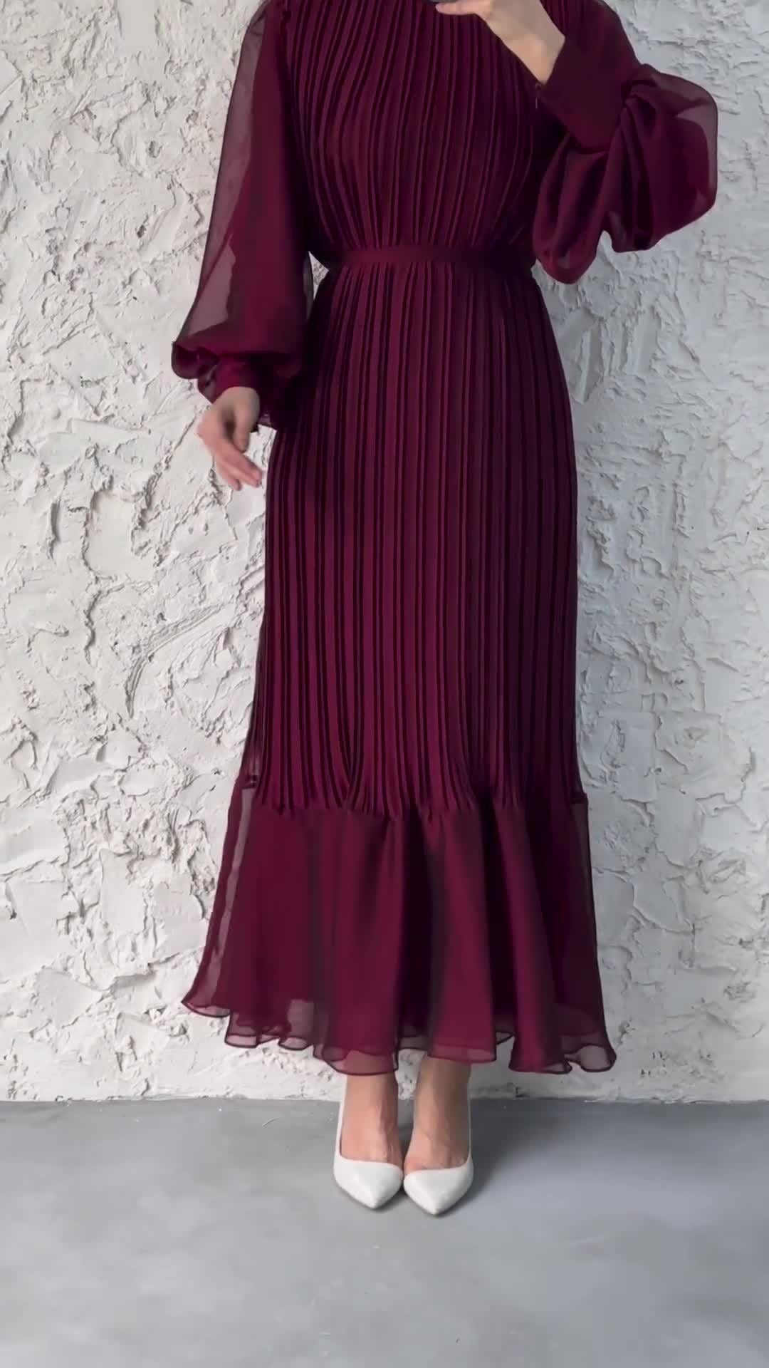 Elegant Mature Women's Spring New Cross-Border Long Pleated Dress